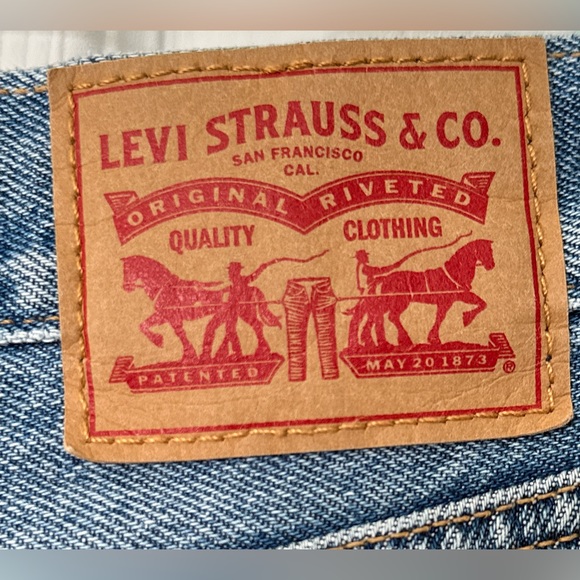 🔥HP🔥 LEVI’S Denim Mini Skirt in Size 27 - Picture 6 of 13